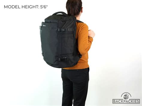 tomtoc backpack review.